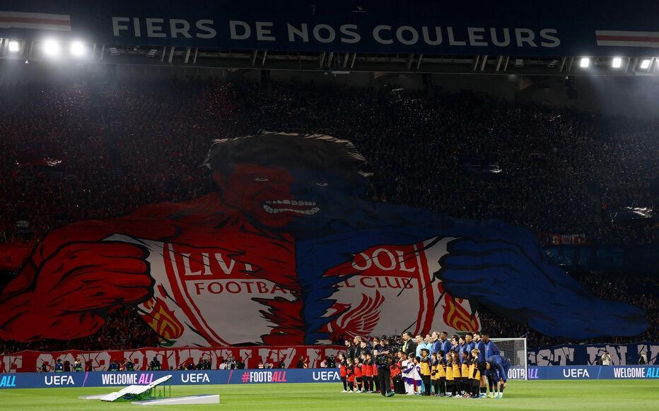 杏彩体育APP-震撼，巴黎战利物浦TIFO：“今晚，唤醒你心中的绿巨人”